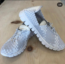Load image into Gallery viewer, Memory Foam Sneakers
